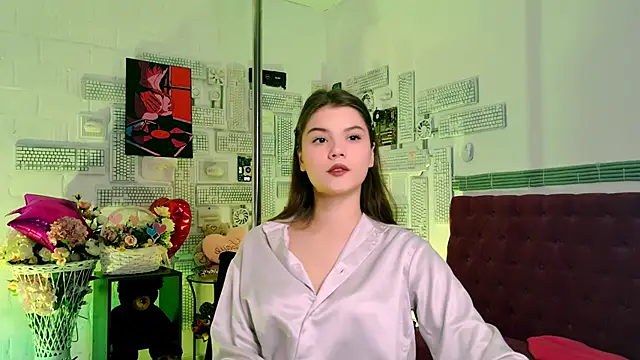 EvaThopson online show from March 8, 11:27 am