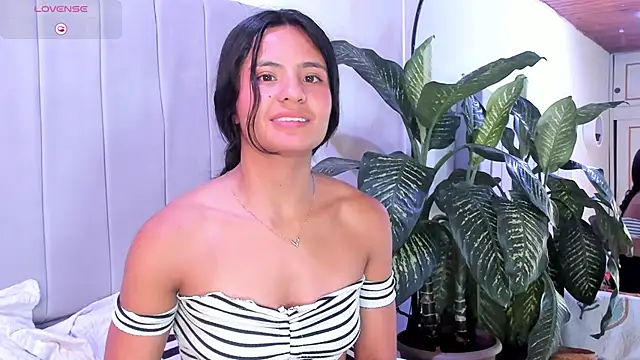 Snapshot of Mindy_sweety chatting on March 7, 7:49 pm Mindy sweety online show from March 7, 7:49 pm