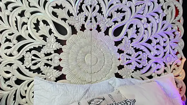 Snapshot of Mindy_sweety chatting on February 17, 12:23 pm Mindy sweety online show from February 17, 12:23 pm