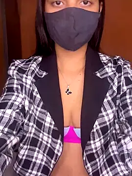 Snapshot of Black_baby chatting on November 17, 6:03 pm Black baby online show from November 17, 6:03 pm