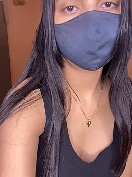 Snapshot of Black_baby chatting on December 17, 1:22 am Black baby online show from December 17, 1:22 am