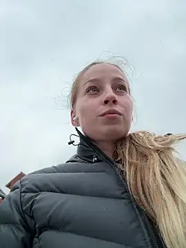 Hr Frk Olsen online show from February 7, 2:21 pm