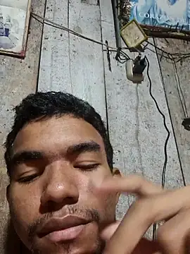 Reynold2608 online show from December 19, 4:19 am