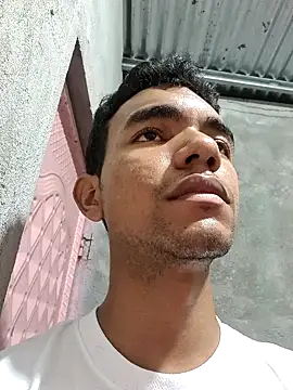 Reynold2608 online show from April 5, 3:04 am