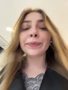 Sunny   Bunny online show from March 26, 1:49 pm