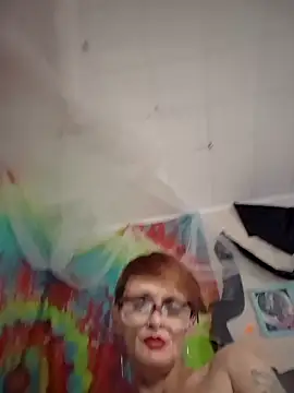 Snapshot of ivylee31 chatting on July 12, 8:44 pm ivylee31 online show from July 12, 8:44 pm
