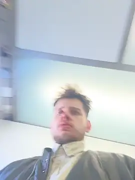 Snapshot of janberlin chatting on March 6, 10:01 am janberlin online show from March 6, 10:01 am