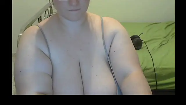 Maebi online show from July 16, 8:37 pm