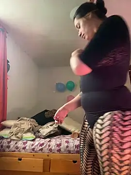 Miss oliviaa online show from April 18, 7:58 pm