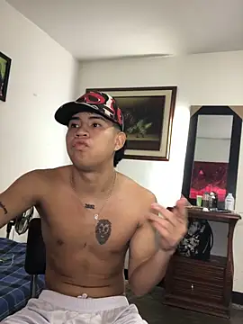 logannth online show from December 15, 9:08 pm