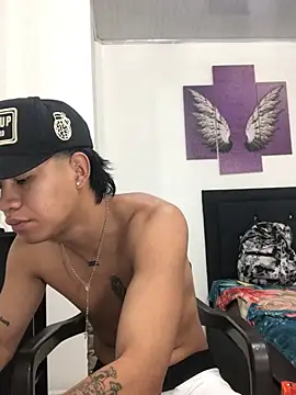 logannth online show from February 8, 9:51 pm