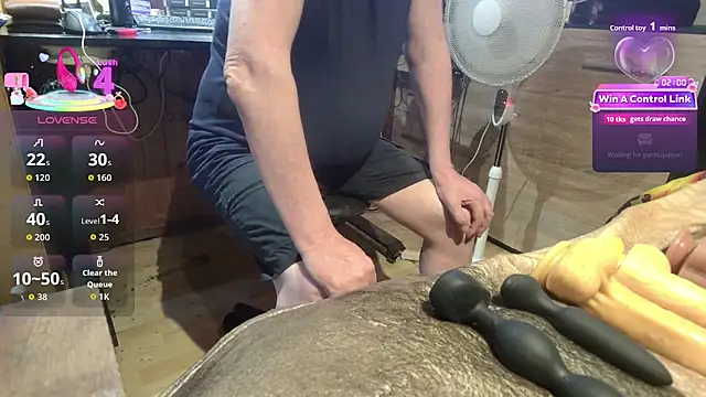 misteryman1956 online show from July 1, 3:45 pm