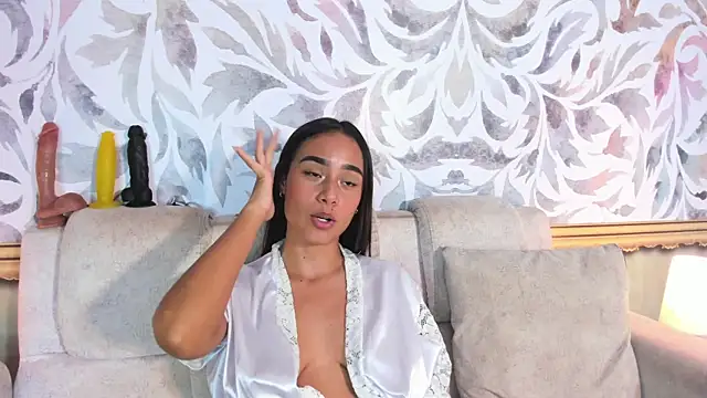 sheyla sweet18 online show from December 15, 1:57 am