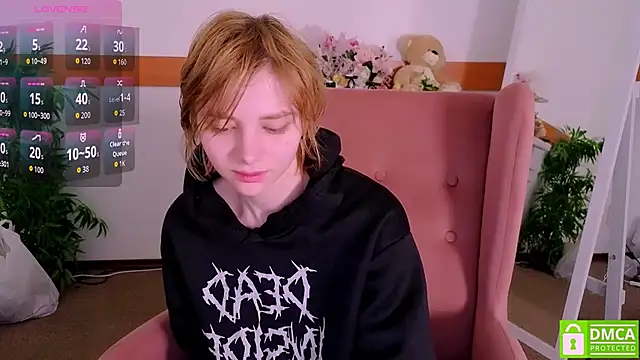 Snapshot of MirraBellanta chatting on February 7, 12:03 am MirraBellanta online show from February 7, 12:03 am