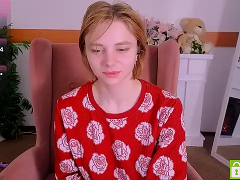 Snapshot of MirraBellanta chatting on February 10, 1:10 am MirraBellanta online show from February 10, 1:10 am