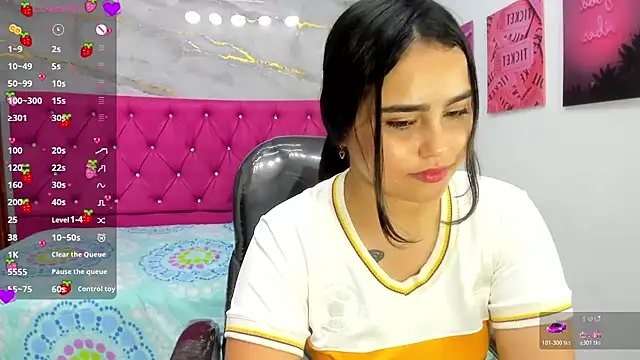 Snapshot of Helen_russo chatting on July 3, 6:58 pm Helen russo online show from July 3, 6:58 pm