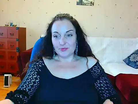 Alice3694 online show from April 9, 6:02 am