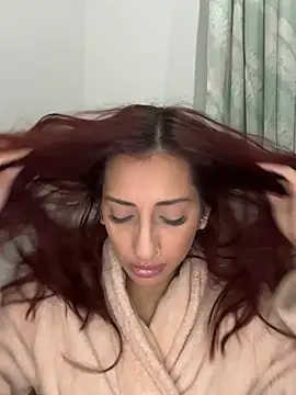 Snapshot of julialupato1606 chatting on February 5, 9:19 pm julialupato1606 online show from February 5, 9:19 pm