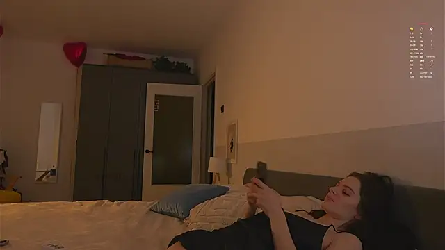 emmsee online show from February 17, 11:33 pm