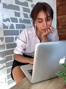 Katee Jones online show from February 1, 9:51 pm