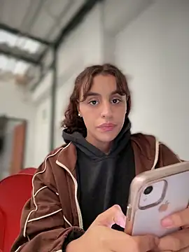 Katee Jones online show from February 14, 8:59 pm