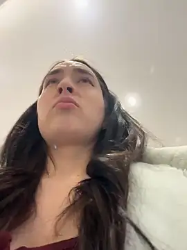 Holly Play online show from February 26, 12:04 pm