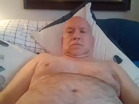 FLSexyGuy online show from March 7, 8:55 pm