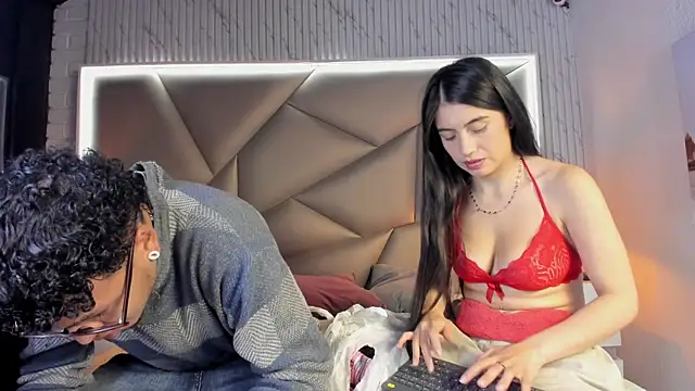 Bonny Bonss online show from March 13, 7:39 pm