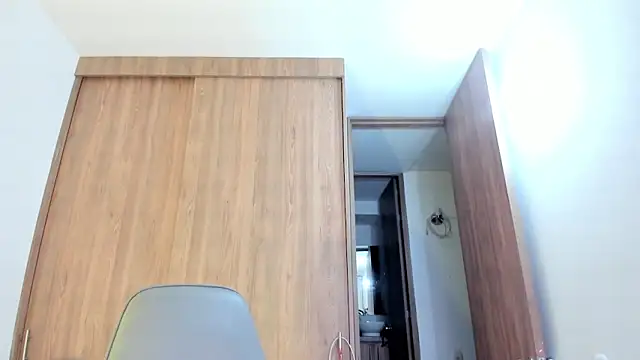 Isa squirt1 online show from March 14, 3:23 am