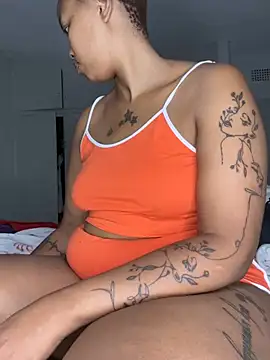 Snapshot of Drippincaty chatting on March 2, 4:47 am Drippincaty online show from March 2, 4:47 am