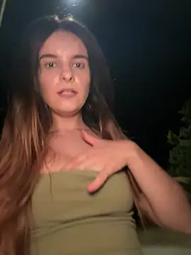 RaonXO online show from August 6, 10:22 pm