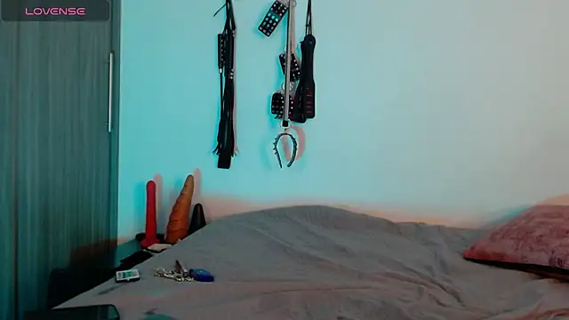 Alisson Beckett online show from March 21, 7:02 pm