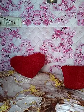 Snapshot of sandy_naughty chatting on June 24, 9:08 am sandy naughty online show from June 24, 9:08 am