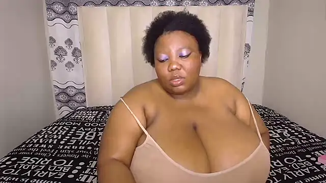 DAIRYBELLELIZxx online show from January 5, 8:45 pm