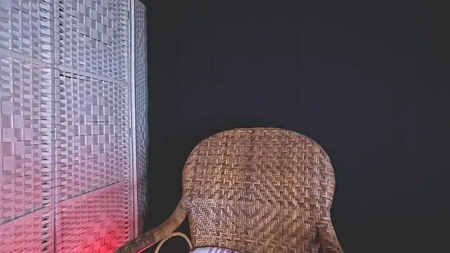 Snapshot of KayleyxEmily chatting on December 28, 2:53 pm KayleyxEmily online show from December 28, 2:53 pm