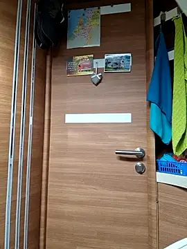 ak616263 online show from March 20, 8:19 am