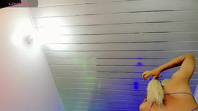 Gabyqueen70 online show from May 15, 3:02 am