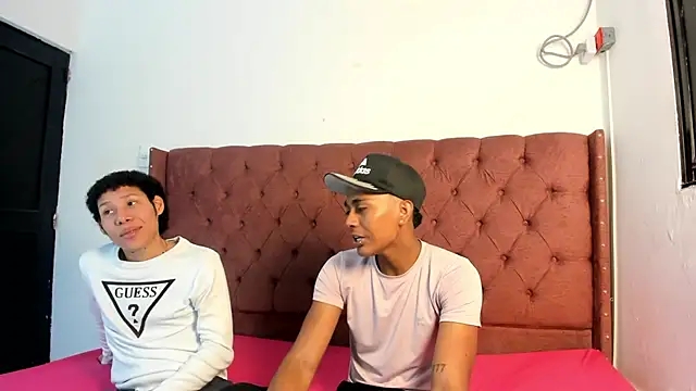 boys yourparty online show from December 21, 12:12 pm