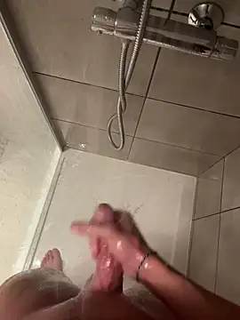 LucianoRixo1 online show from February 19, 1:34 am