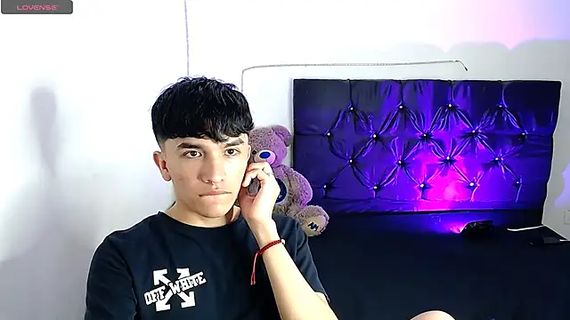 benji hoter online show from September 29, 8:46 pm