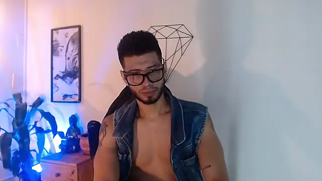 Colby brown03 online show from April 13, 6:13 pm