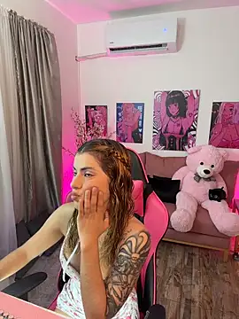 Snapshot of annieesweett chatting on June 28, 9:32 pm annieesweett online show from June 28, 9:32 pm