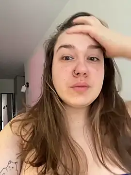 SuzieMurray online show from March 25, 8:09 am