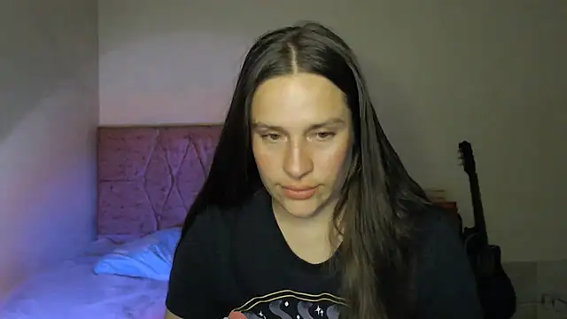 Snapshot of Serenity chatting on July 18, 12:59 am Serenity online show from July 18, 12:59 am