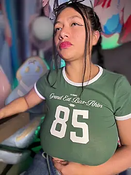 Im Little online show from January 19, 2:59 am