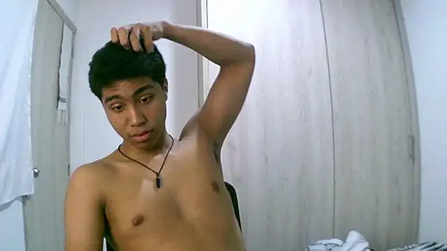 sexy diamante  online show from March 19, 3:43 am