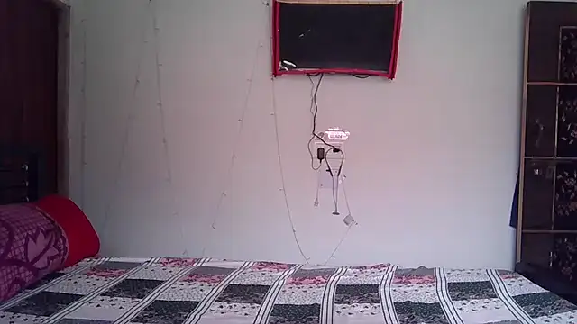 sexy-honey09 online show from March 2, 4:36 am