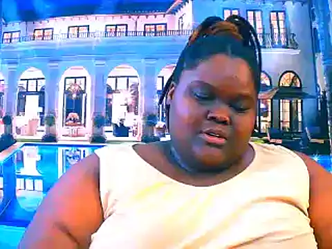 EbonyHotBuns online show from April 16, 8:53 pm