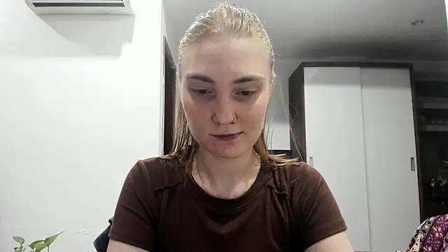 ReddHotPipper online show from June 30, 4:52 pm