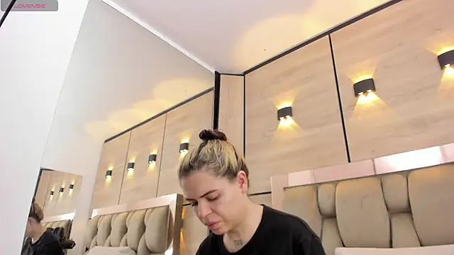 dorothy vegga online show from December 21, 3:46 am